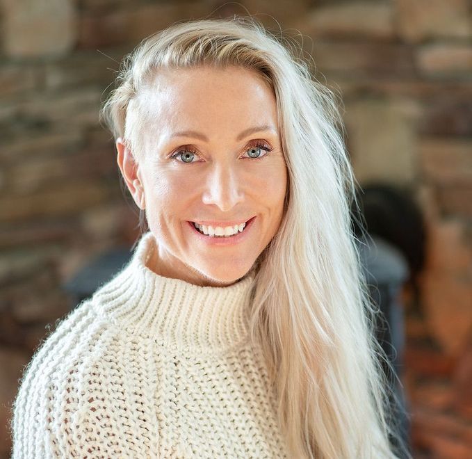 Portrait of Åsa Woodman, M.A., LMFT